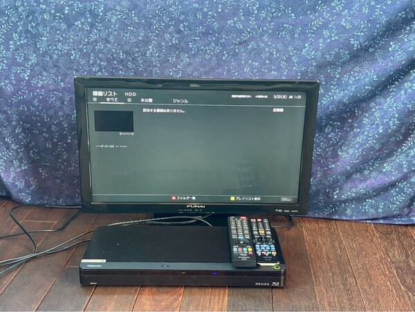 FUNAI FL-24HB2000 24型 液晶テレビ / 東芝REGZA DBR-Z620 HDD/BDレコーダー【リモコン B-CASカード付き】新生活セット