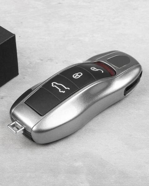 ポルシェマカンカイエンネ718のキーケースキーカバー、ポルシェケイマンパナメーラ911ボクスターのカーキー保護キーチェーン(GTシルバー)