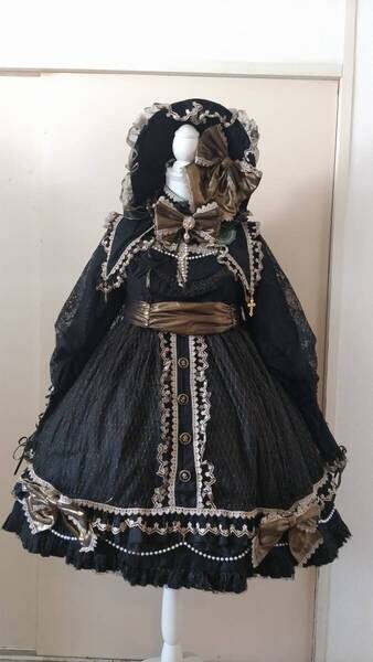 No.2701_海外ロリィタ_未使用黒レース金リボンクロス飾りワンピフルセット