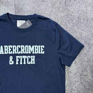 新品タグ付き★アバクロメンズのアップリケロゴ Tシャツ★ネイビー★サイズL