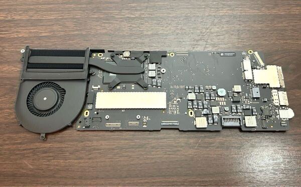 使用390時間 動作良好 Apple MacBook Pro Retina 13インチ Early 2015 A1502 i5 2.7GHz/8GB/ロジックボード/ボトムカバー付き/送料無料☆