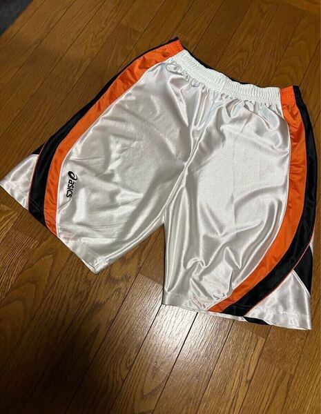 Oサイズ アシックス プラクティスパンツ バスパン ホワイトブラックオレンジ ハーフパンツ ショーツ ショートパンツ