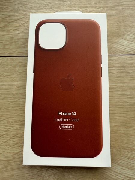 純正品 Apple iPhone14 レザーケース MPP73FE/A アンバー (アップル) MagSafe対応