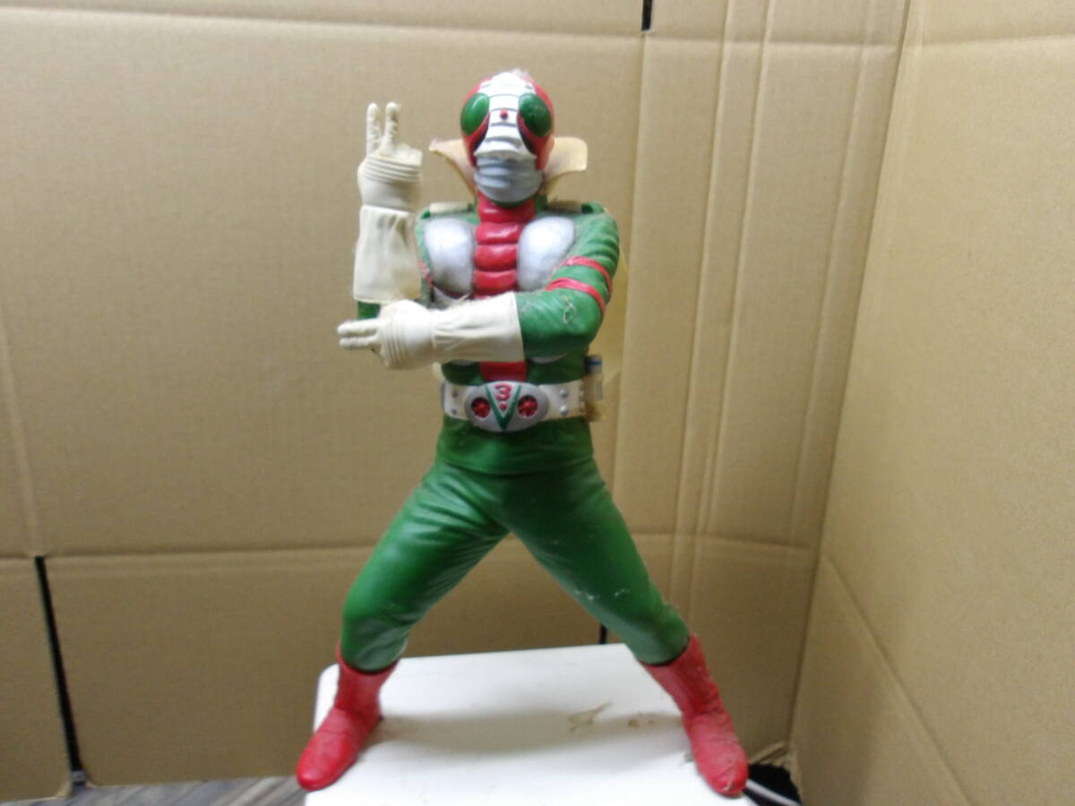 仮面ライダーV3★フィギュア★ソフビ★昭和レトロ★当時物★仮面ライダー 希少品】 旧バンダイ 仮面ライダーV3 ソフビ 面取れ 昭和レトロ