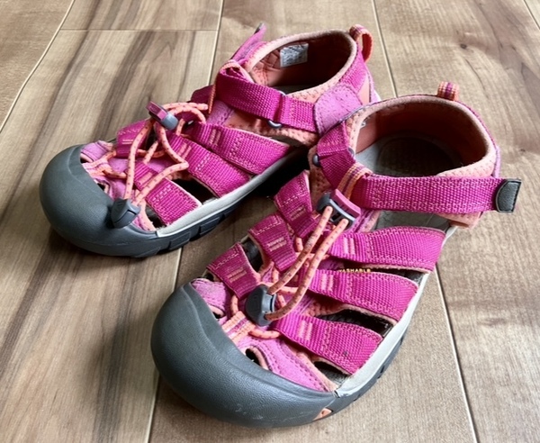 KEEN キーン ウォータープルーフサンダル ピンク系 22cm