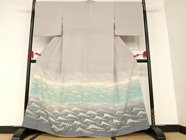 色留袖 本場加賀友禅【鶴見保次】松竹に橘 正絹 灰薄青色 一つ紋 袷着物 広衿 色留袖 本場加賀友禅【鶴見保次】松竹に橘 正絹 灰薄青色 一