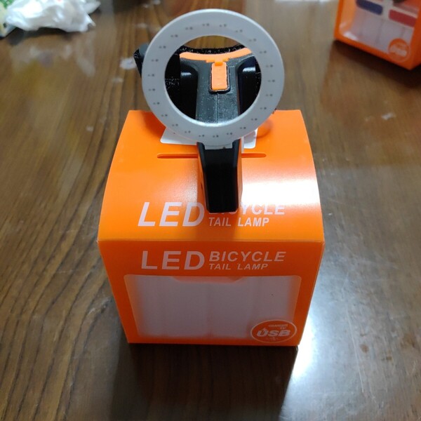 新品 自転車 LEDテールランプ USB充電式 後尾灯 ロードバイク クロスバイク