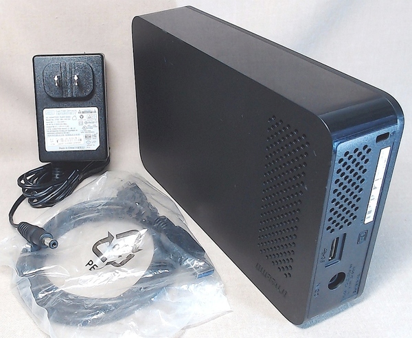 バッファロー 3TB USB3 使用2236時間 HD-LC3.0U3-BKE相当 ※HDD換装済 ≪送料無料≫ 東芝 DT01ACA300 ハードディスク BUFFALO AVコマンド