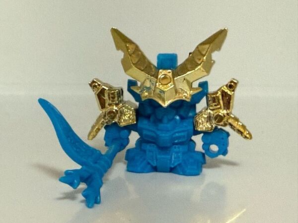 ガン消し 武者紅零斗丸 剣欠品 金メッキ SDガンダム 消しゴム 武者 騎士 SDR ガシャポン戦士 青 むしゃぐれーと