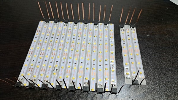 送料無料! 鉄道模型 nゲージ 電球色 LED led 室内灯 新幹線用 16本+予備2本セット n700系 100系 300系など のぞみ ひかり こだま(1)