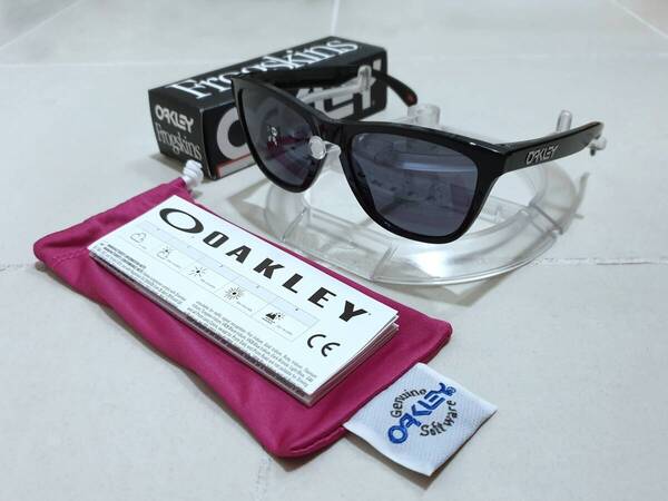新品 OAKLEY FROGSKINS オークリー フロッグスキン Sapphire Polarized サファイア ポラライズド 追加 偏光レンズ付き サングラス 24-306
