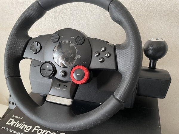 【送料無料】ロジクール ドライビングフォースGT LPRC-14500(PS2/PS3用)Driving Force GT PS3 グランツ5ソフト付き