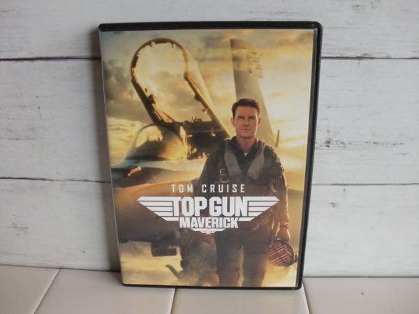 TOP GUN MAVERICK 〇● トップガン マーヴェリック DVD ●〇 トム・クルーズ マイルズ・テラー ジェニファー・コネリー DVD