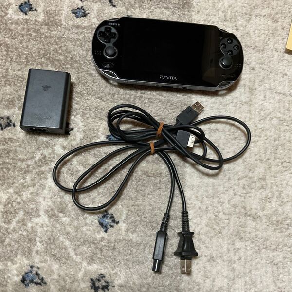 PS VITA 1100 本体
