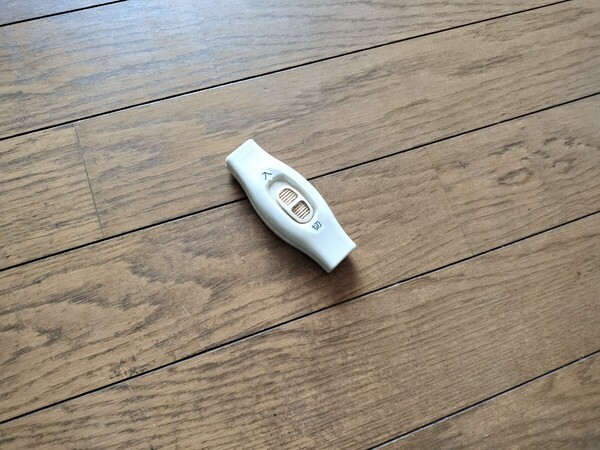 中間スイッチ 7A 300V 東芝