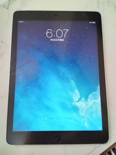 S2523 au iPad Air 第1世代/A1475/ 動作未確認 現状品 JUNK 送料無料