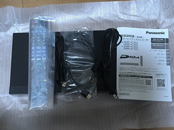 【美品】送料無料 Panasonic ブルーレイレコーダー 4K対応 DMR-4T203 24年製