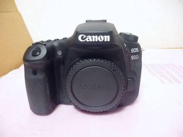 ★展示美品 CANON キヤノン デジタル一眼レフカメラ EOS 90D EF-S18-135 IS USM レンズキット(EOS90D18135ISUSMLK) 保証付