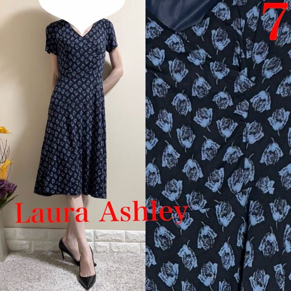 美品!LAURA ASHLEY Laura Ashley ローラアシュレイ 洗える フラワー ストレッチ ワンピース 花柄 紺 7 チューリップ風フラワー