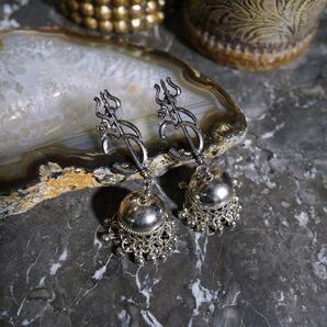 USA VINTAGE METAL OBJECT DESIGN EARRING/アメリカ古着メタルオブジェクトデザインピアス