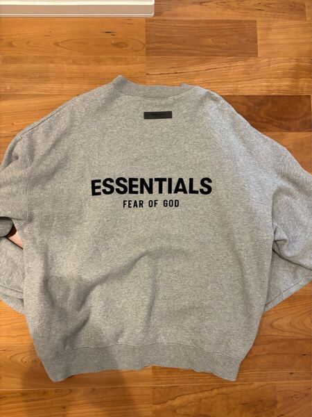 【送料無料】Mサイズ ESSENTIALS FEAR OF GOD エッセンシャルズ クルーネック スウェット トレーナー グレー