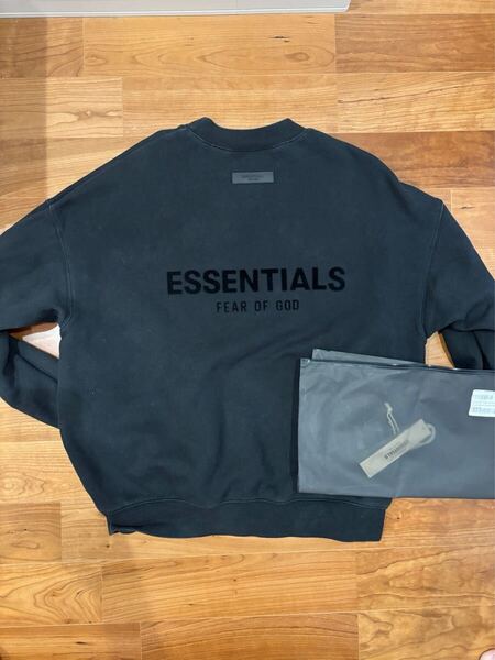 【送料無料】Mサイズ ESSENTIALS FEAR OF GOD エッセンシャルズ クルーネック スウェット トレーナー ブラック