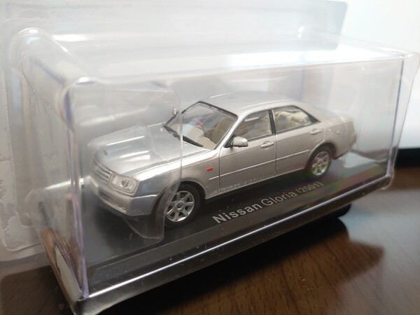 【ジャンク】アシェット 国産名車コレクション1/43 日産 グロリア 2001