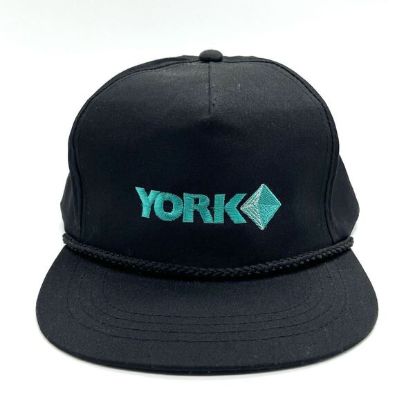 【90s】Yupoong製 YORK 企業モノ トラッカーキャップ ブラック 5パネル スナップバック 刺繍ロゴ ヴィンテージキャップ 帽子