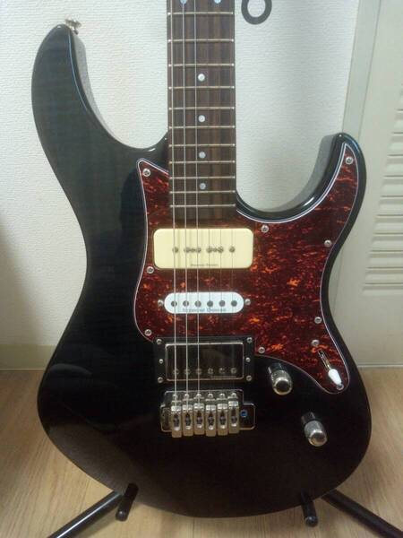 YAMAHA Pacifica611VFM TBL Mod(ヤマハ パシフィカ611 モディファイ品) + おまけ(Cube Baby)