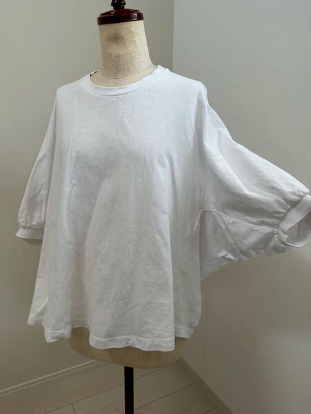 ★送料無料 ZARA カットソー 白Tシャツ sizeS