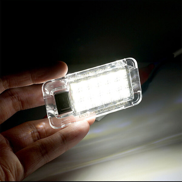 LED ラゲッジライト トランク ランプ スイッチ アルファード ヴェルファイア 20系 30系 ATH20 AYH30 GGH20 25 ANH20 AGH30 35 GGH30 トヨタ
