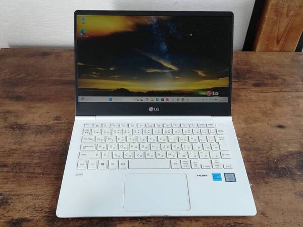 LG gram 13Z990 i5 8265U/RAM8GB/SSD256GB/windows11/office/第8世代