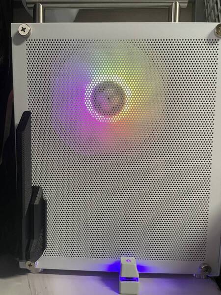 自作SFF デスクトップPC Intel i5 12600K ASUS ROG STRIX Z690-I GAMING WIFI マザーボード Corsair SF600 SFX電源ユニット