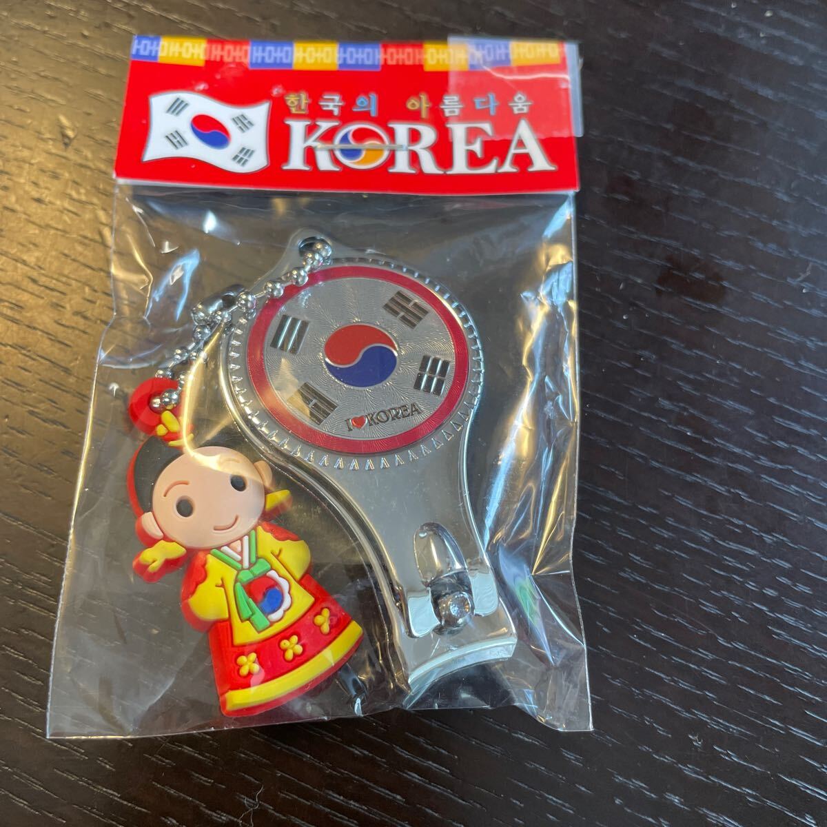 韓国土産　爪切り&栓抜き