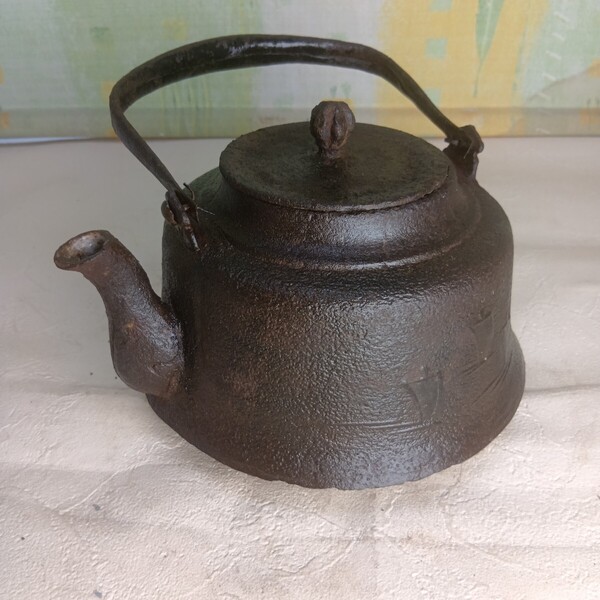 【送料無料】 アンティーク 古道具 ヤカン 骨董 大正 昭和初期 茶釜 茶道具 茶器 茶道 古道具 (匿名配送)