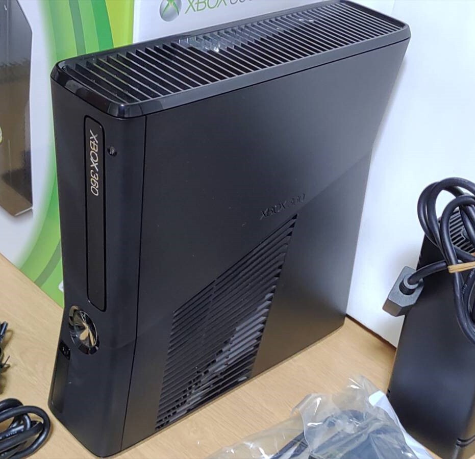 Amazon | Xbox 360 250GB【メーカー生産終了】 | ゲーム機本体