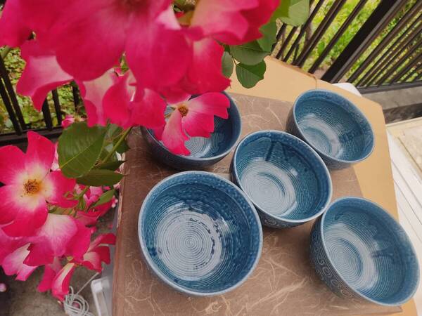 和食器 5枚 お椀 お茶碗 小鉢 使用していた物です 御写真で御判断ください