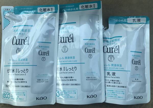 送料無料 キュレル 潤浸保湿化粧水しっとり つめかえ用 130mlx2乳液つめかえ用100mlx1