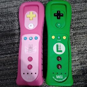 送料無料☆Wiiリモコンプラス ピーチ&ルイージ2個セット ピンク 緑