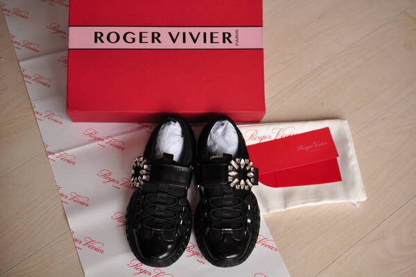 Roger Vivier ヴィヴラン ストラス バックル スニーカー 厚底 23㎝ 36 ブラック 黒
