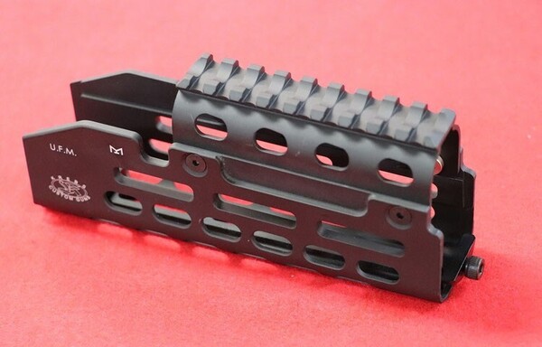 ダイナミックスター クレブスU.F.M.タイプ M-LOK Systemレイル(STD) ハンドガード