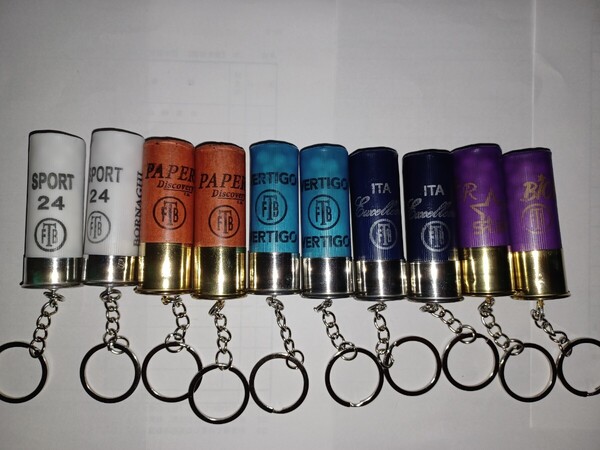 【送料無料】BORNAGHI 5種 10個セット 空薬莢キーホルダー M870 M3 M4 M1100 AK47 89式 M14 HK416 M16 AA12 winchester Remington