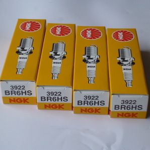 BR6HSスパークプラグ4本セット(NGK)未使用品送料無料