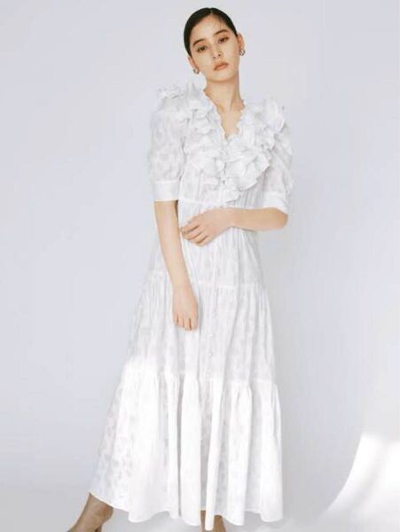 【完売品】SNIDEL×新木優子×sweet FRILL LONG DRESS スナイデル フリルワンピース 0 ロングワンピース ホワイト