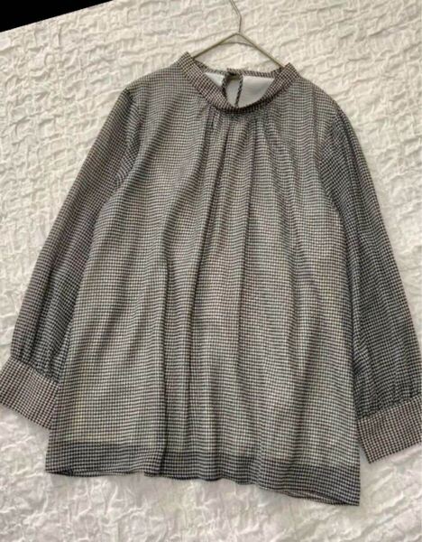INED*イネド *シフォン*ゆったり ハイネックギャザーブラウス