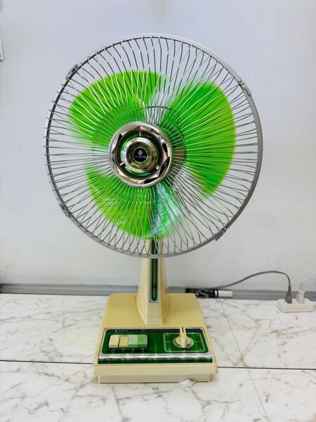 SANYO サンヨー 扇風機 首振り 動作品 リビング扇 昭和レトロ 寝室 当時
