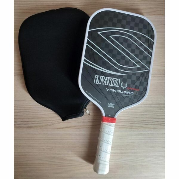 ピックルボール パドル 生カーボン Vanguard Pro Invikta