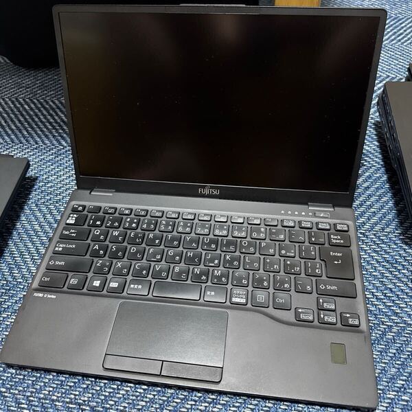 【即日発送】富士通 LIFEBOOK U9311(UH75/H3) Ryzen 7 5700 メモリ16gb U SSD 512gb ブラック