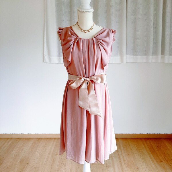 【送料無料・匿名配送】新品タグ付き axes femme アクシーズファム ネックレス付2WAY ドレス 淡ピンク M 結婚式