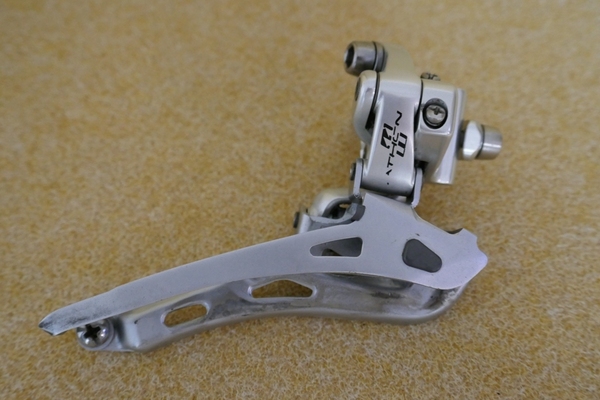 カンパニョーロ アテナ フロントディレイラー シルバー CAMPAGNOLO ATHENA FD11-AT28
